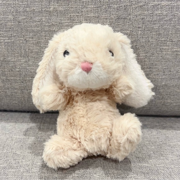 Jellycat yummy Bunny Beige Brand New with Tags (BNWT) - Picture 2 of 5